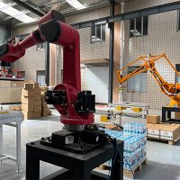 纸箱码垛机是吸盘好还是夹板好